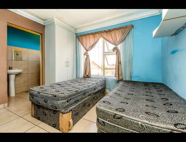 15 BEDROOM HOUSE FOR SALE IN PIMVILLE ZONE 7